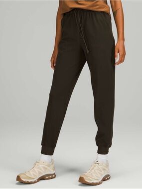 LULULEMON ATHLETICA Keep Moving Jogger Pants